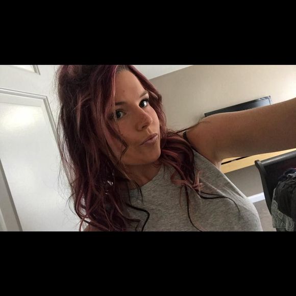 Meet your Posher, Macy - Picture 1 of 1